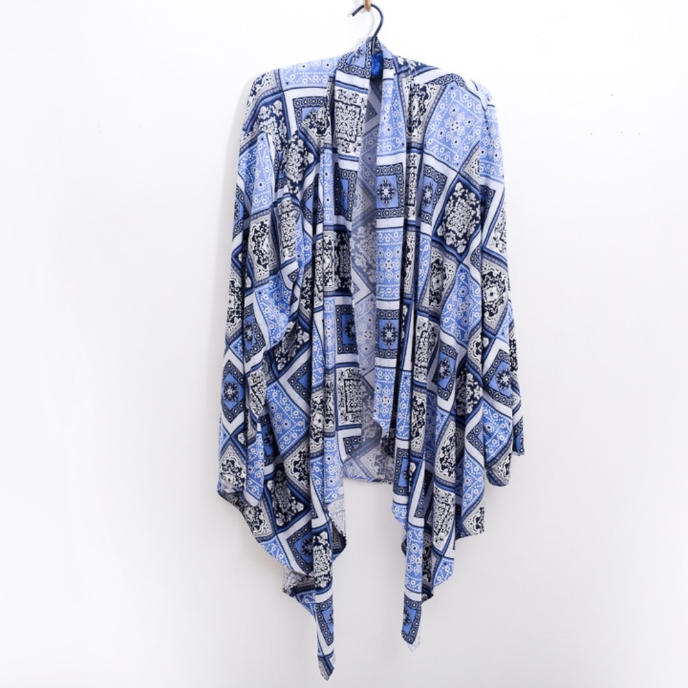 *3for$25/ 5for$39 Blue And White Lightweight Kimono Shawl Open Cardigan 22/4